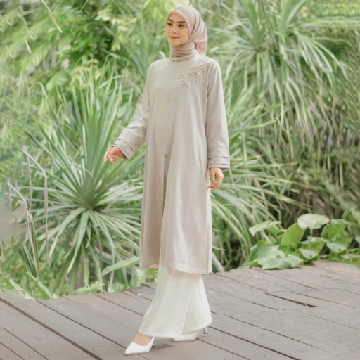 Image of Madina Slit Tunik Frappe