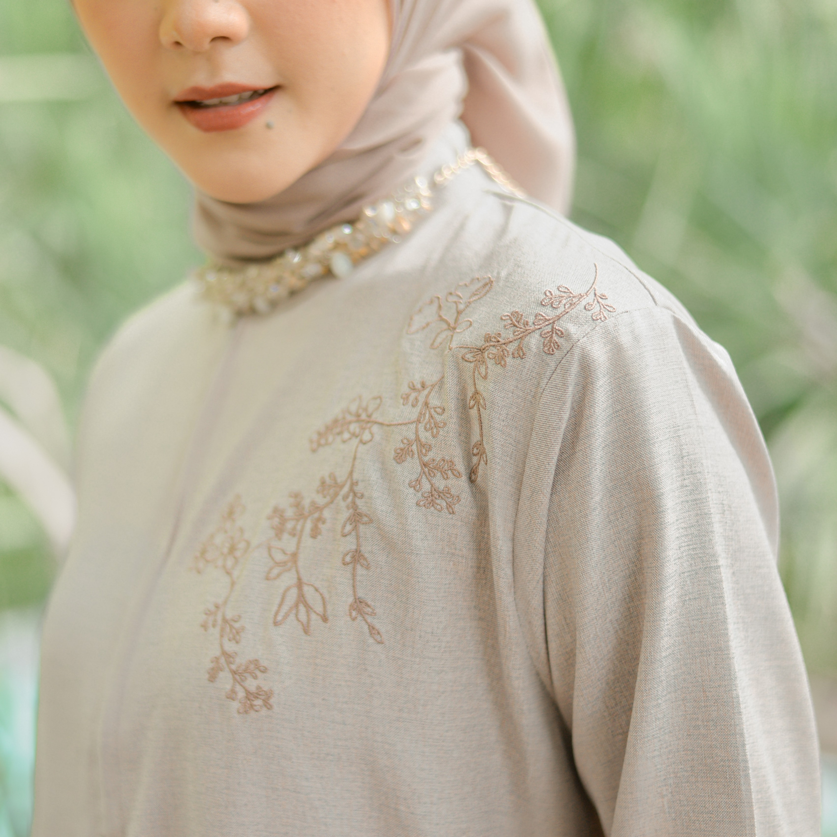 Madina Slit Tunik Frappe