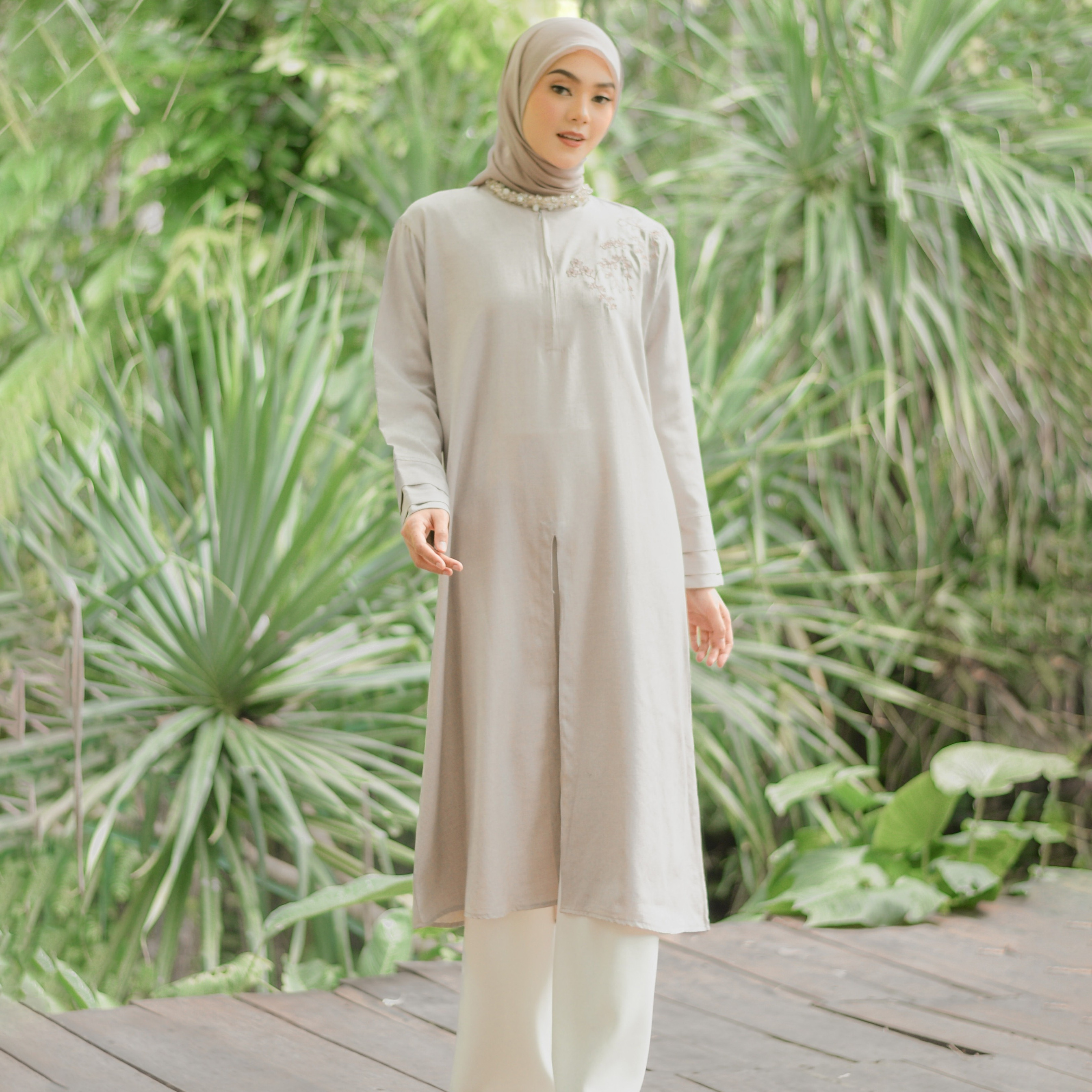 Madina Slit Tunik Frappe