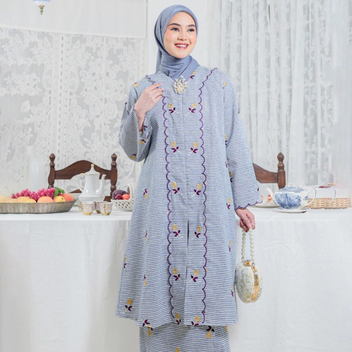 Image of Neira Set Sapphire