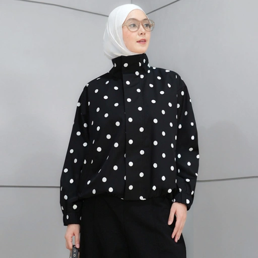 Polka Outer MonoBlack