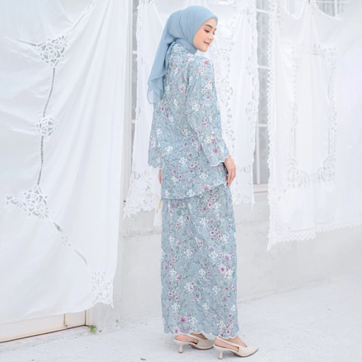 Image of Qiana Set Floral Sea