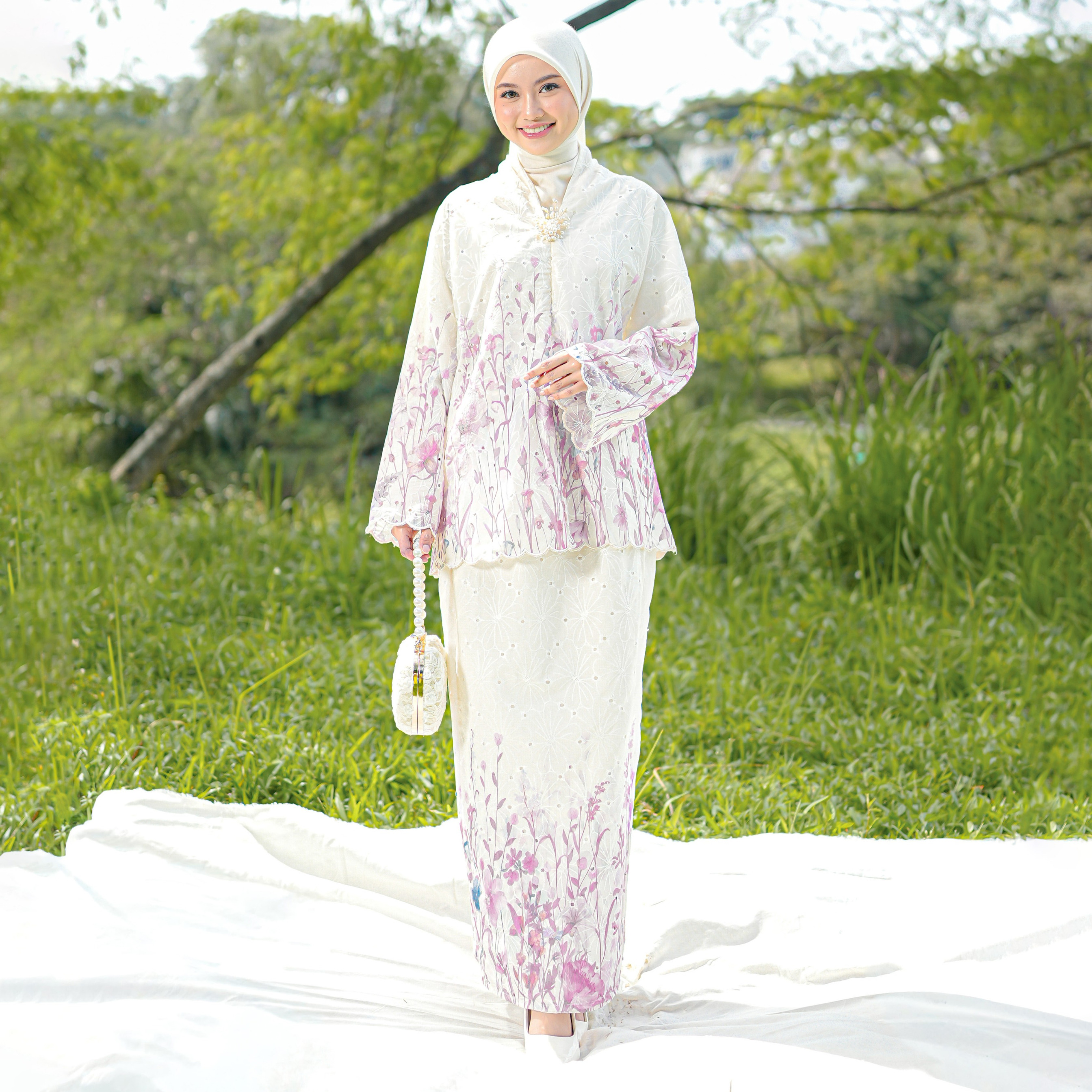 Qiana Set Watercolor Berry