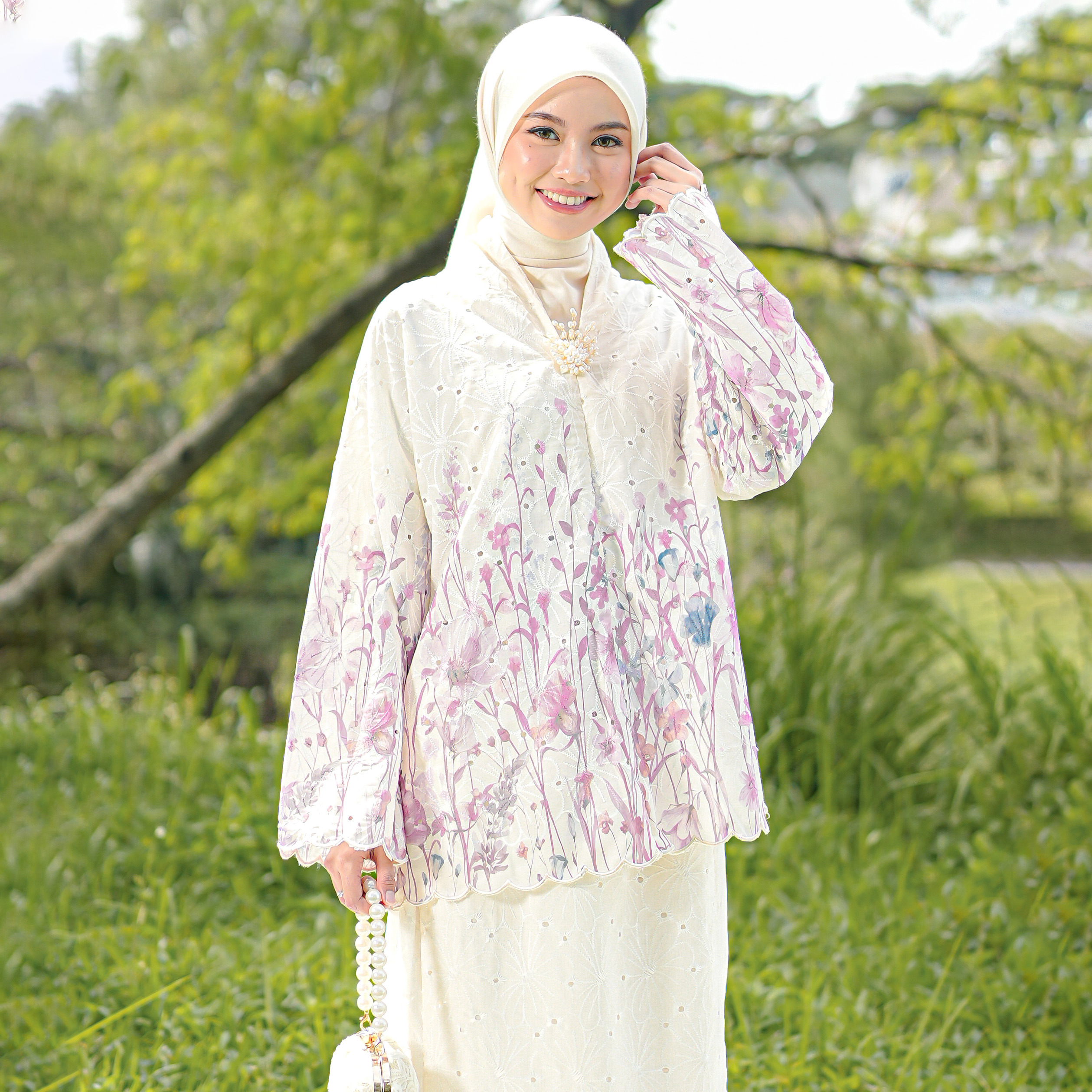 Qiana Set Watercolor Berry