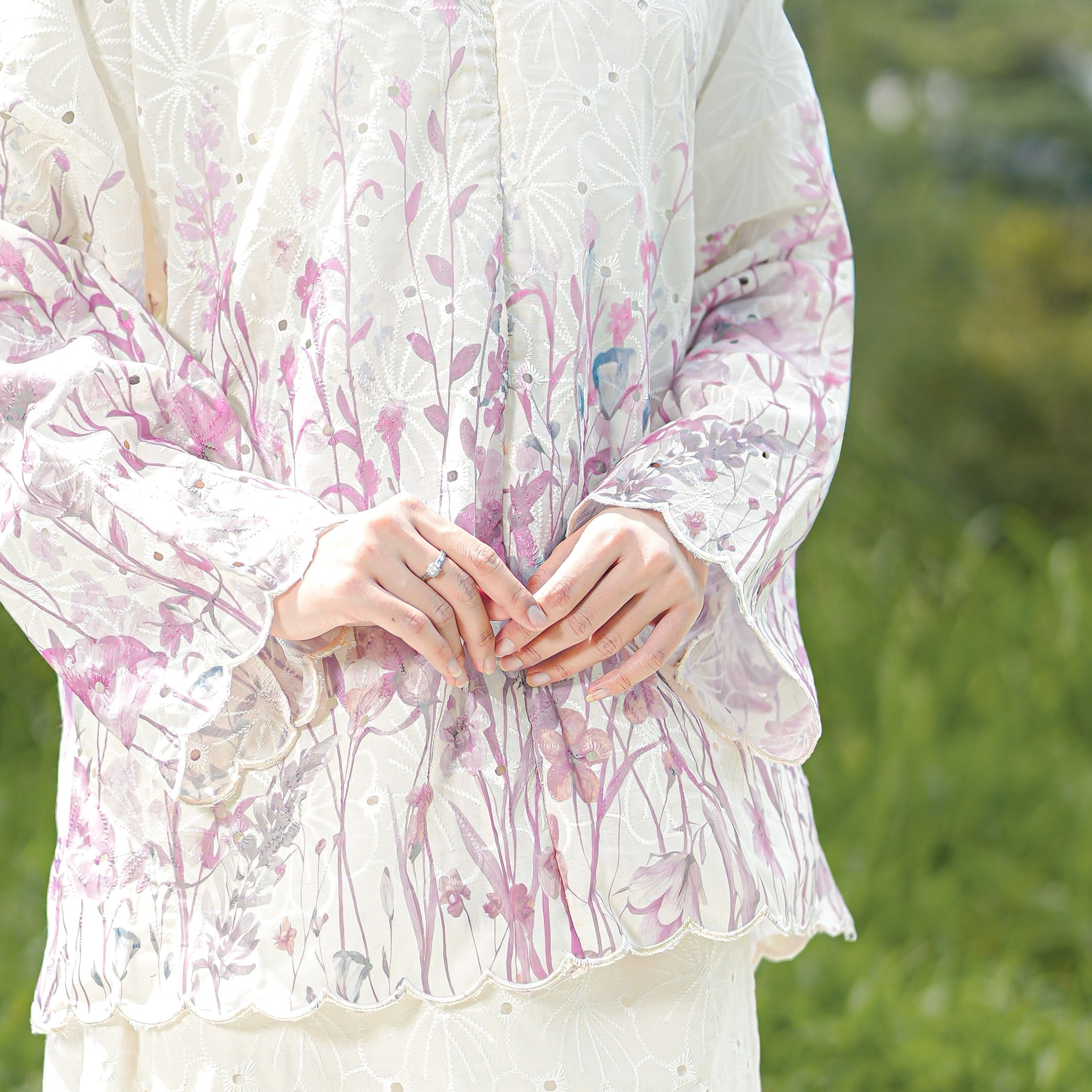 Qiana Set Watercolor Berry