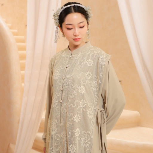 Image of Raihana Outer Dress Foam