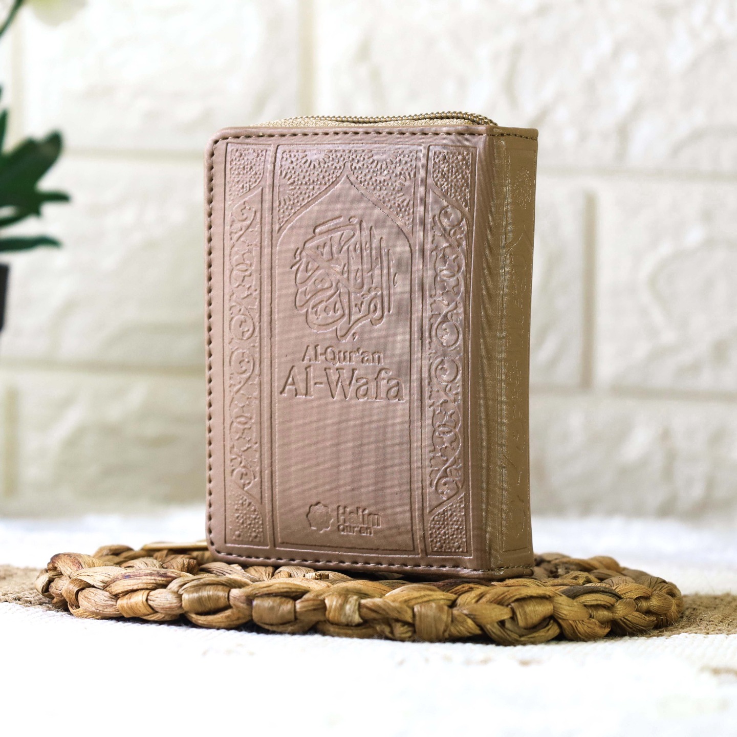 Coklat Tua