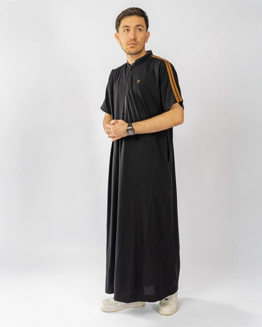 Image of Makhtab Thawb Iffat List Brown