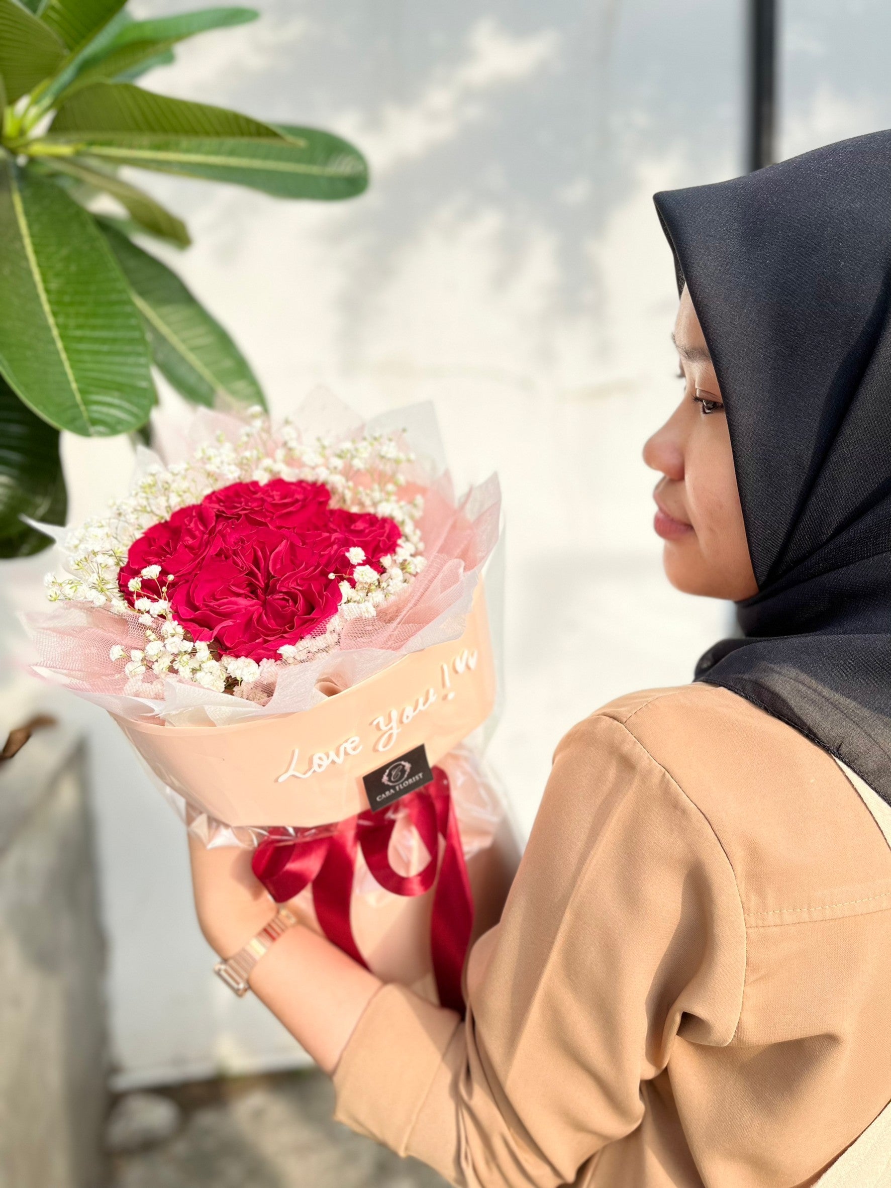 Mayra Imported Rose Bouquet