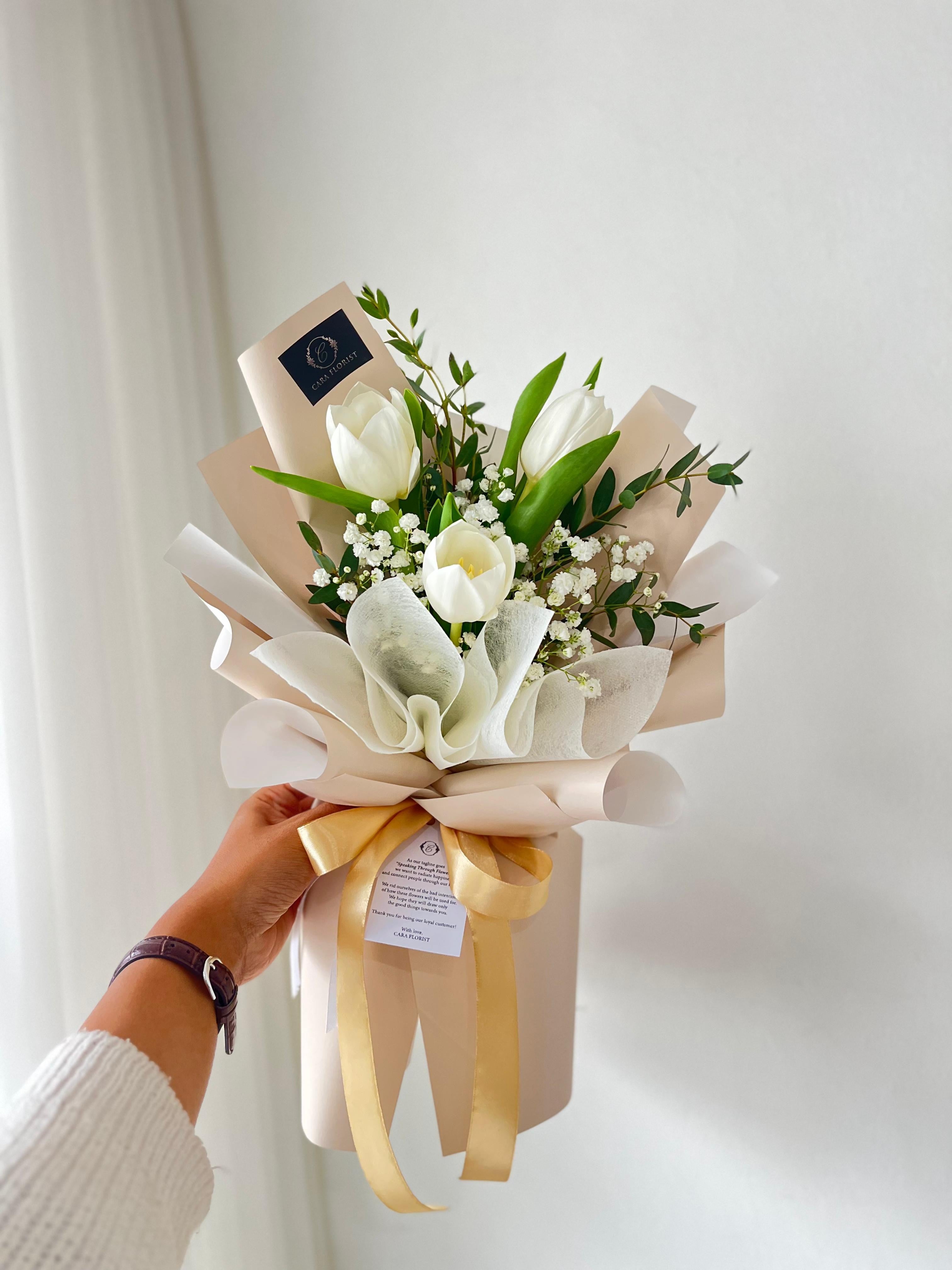 Tyra Tulip Bouquet