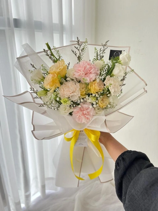 Image of Zena Bouquet