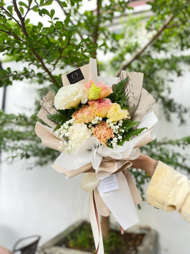 Kiyo Bouquet