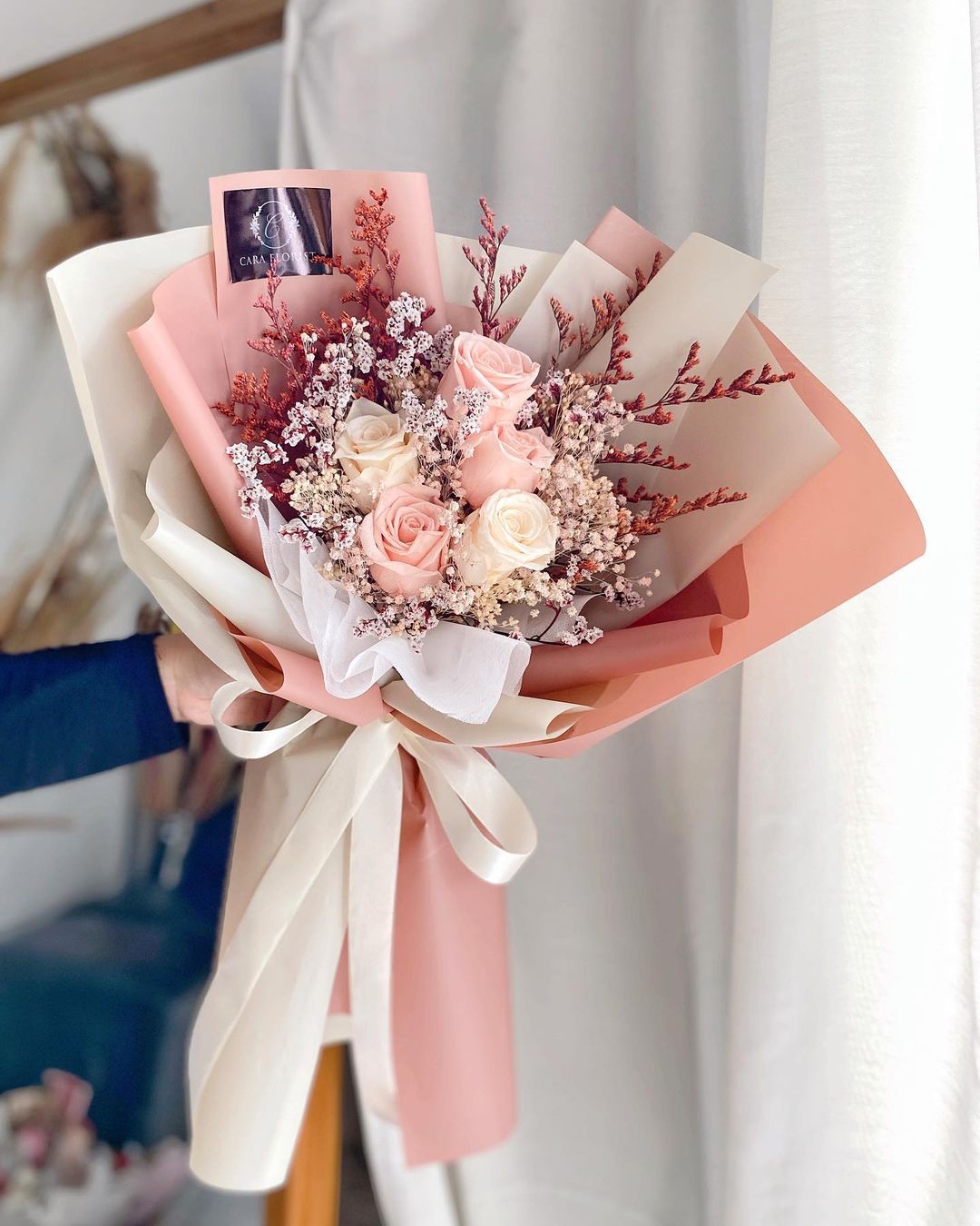 Loona Preserved Rose Bouquet 5