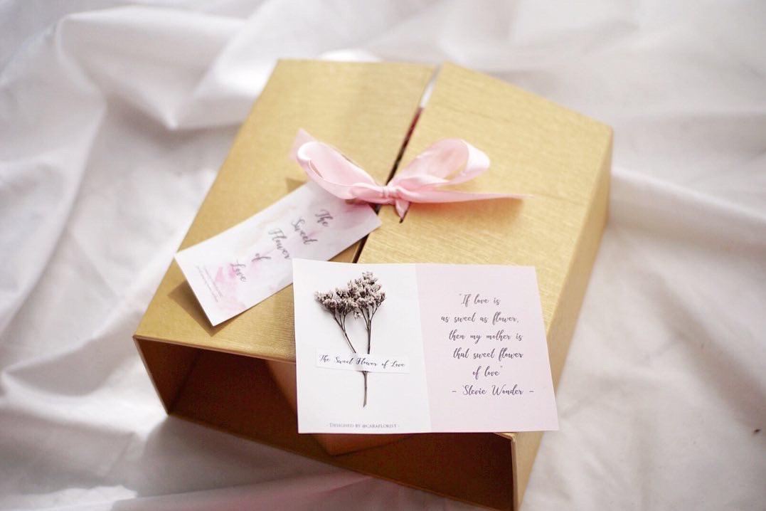 Hyland Love Box