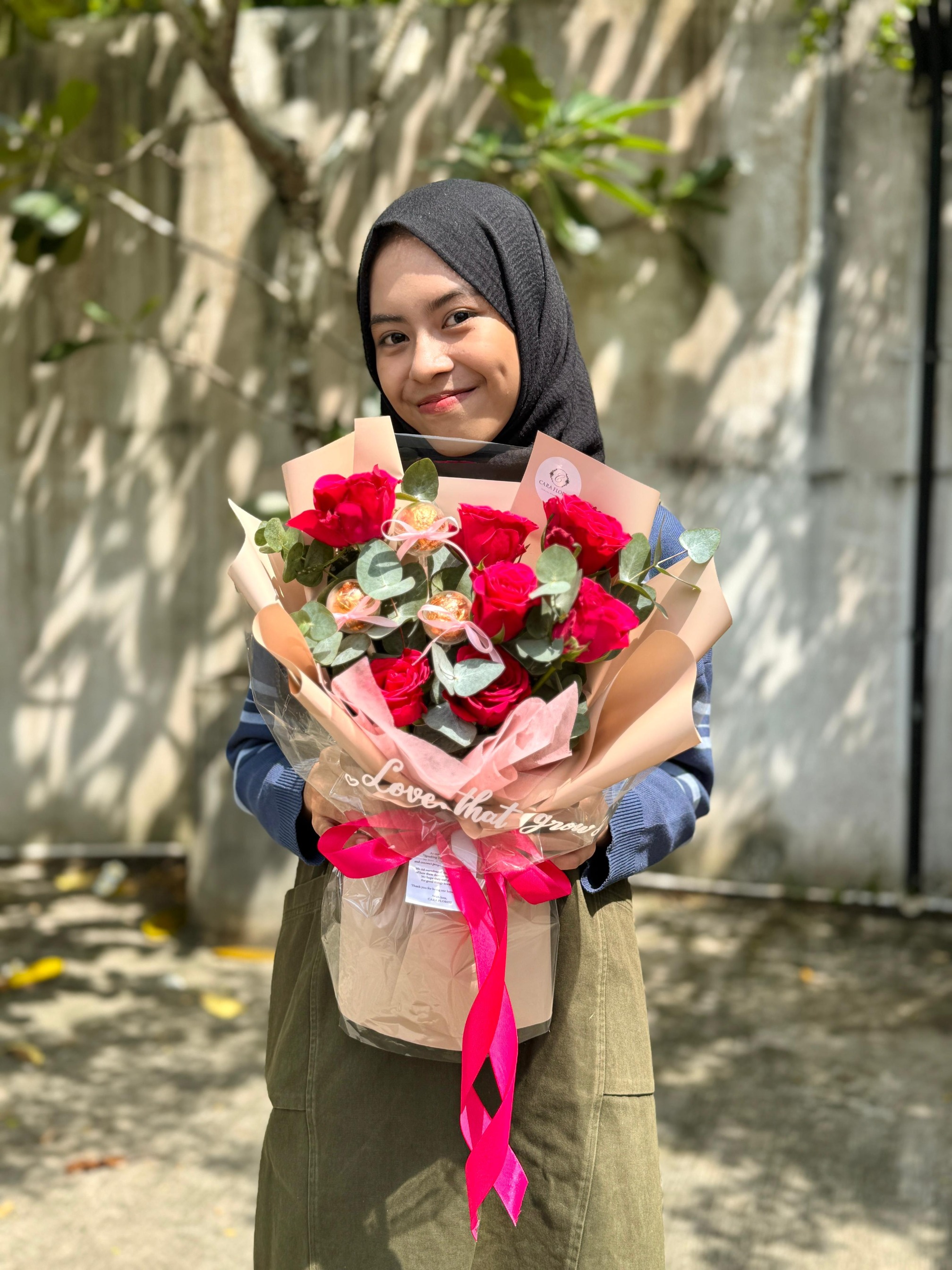 Valen Choco Rose Bouquet