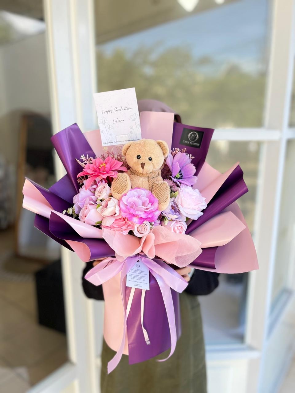 Aqila Artificial Bouquet