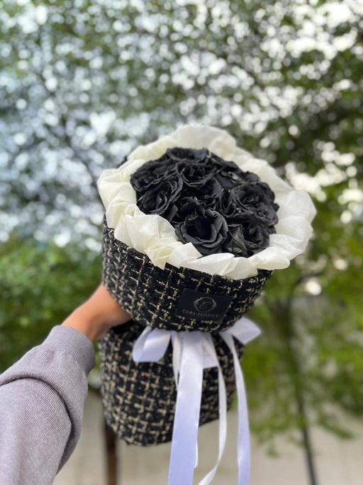 Image of Midnight Blooms Bouquet