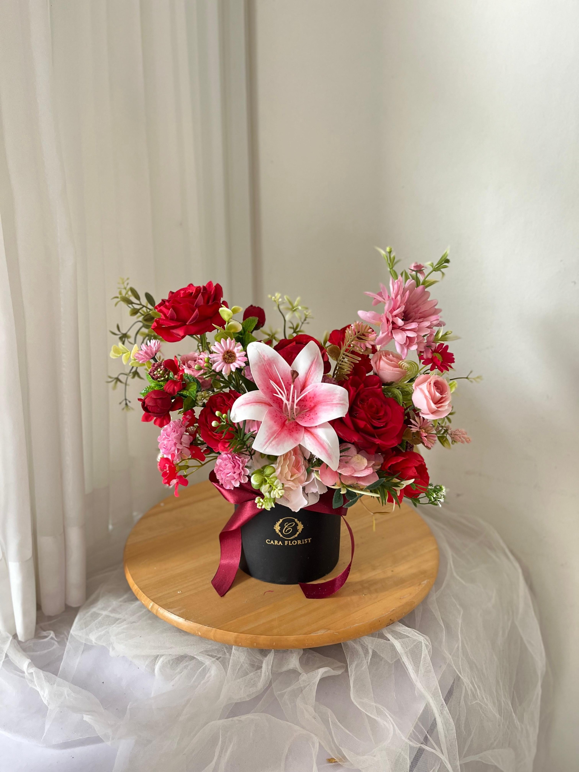 Nisya Artificial Flowers in Tube