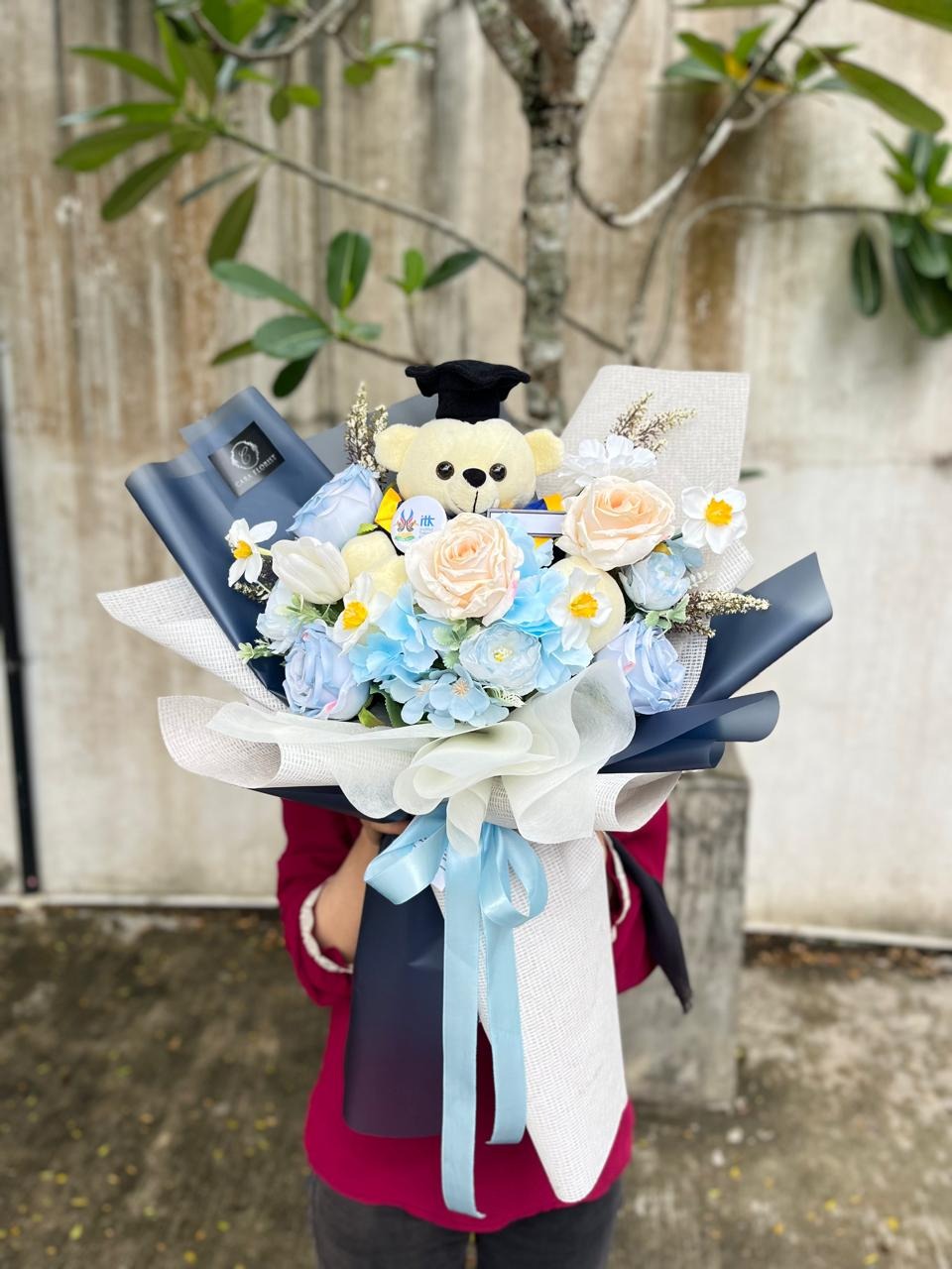 Davina Artificial Graduation Bouquet