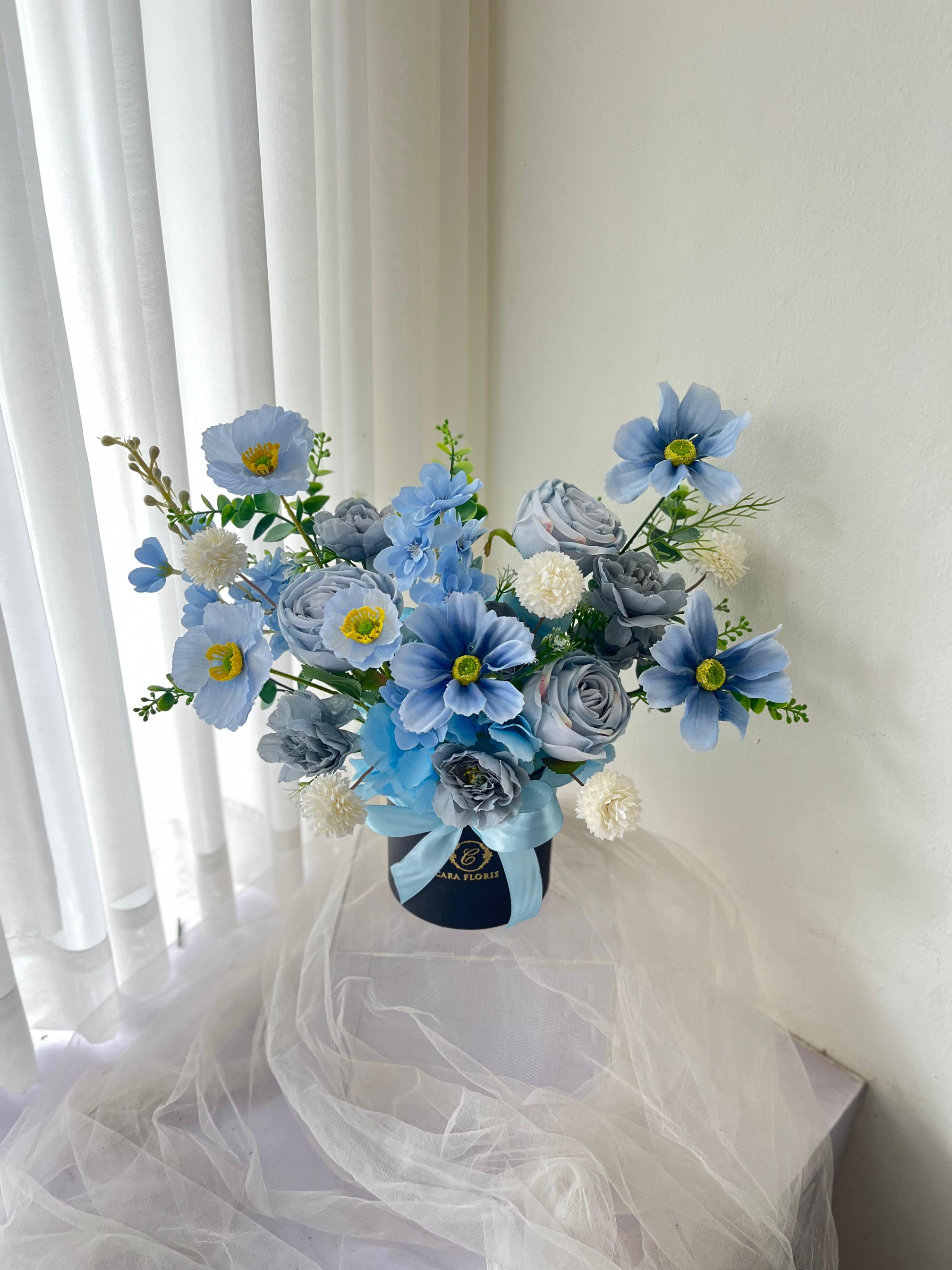 Nisya Artificial Flowers in Tube