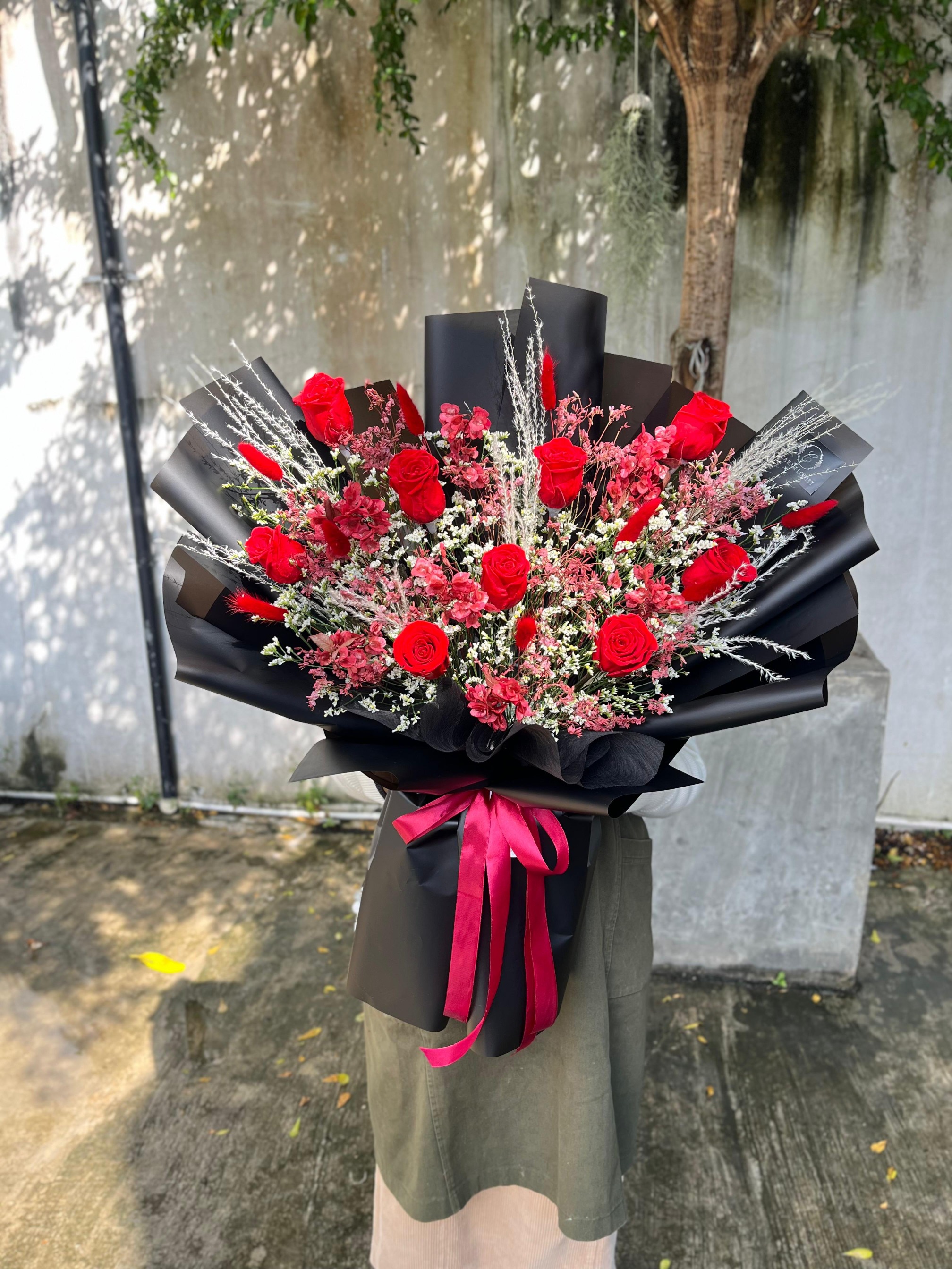 Alaya Preserved Rose Bouquet