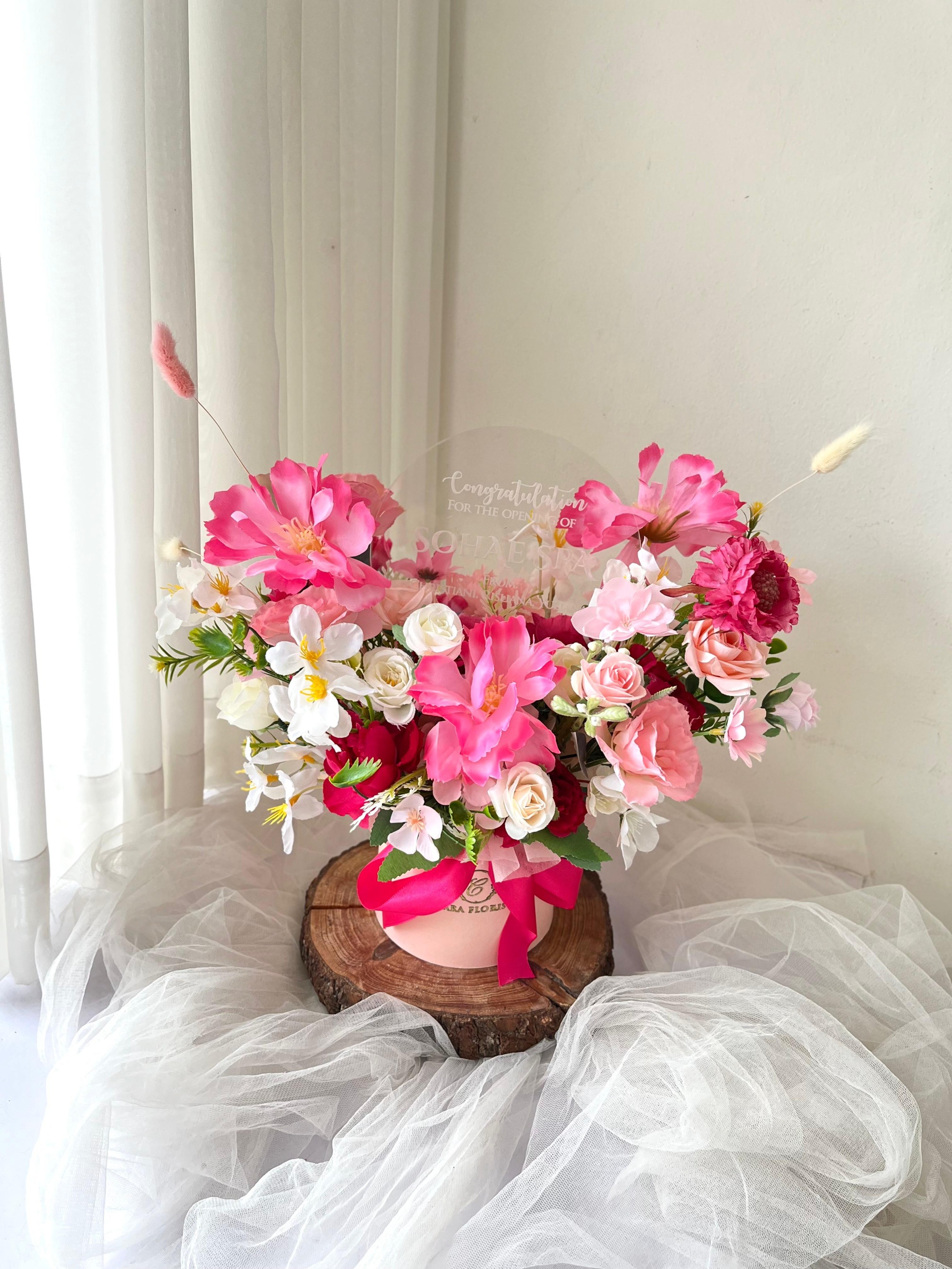 Momo Artificial Flowers in Tube