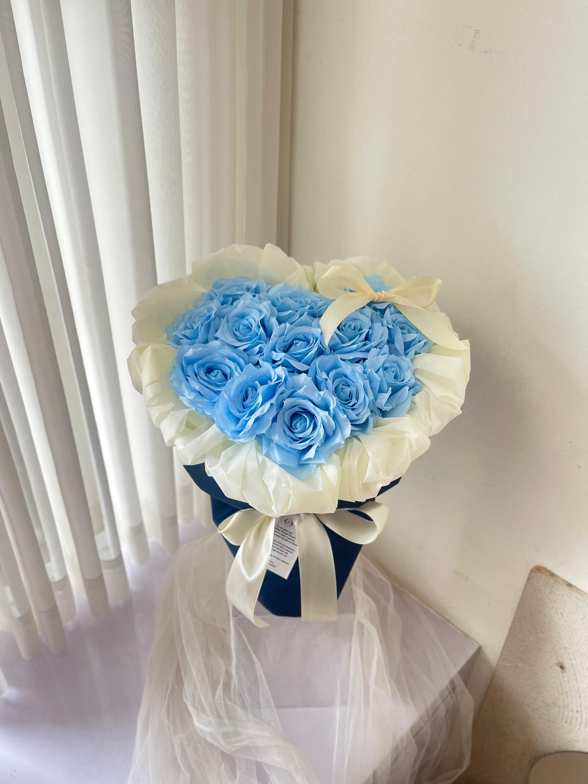Winola Artificial Bouquet