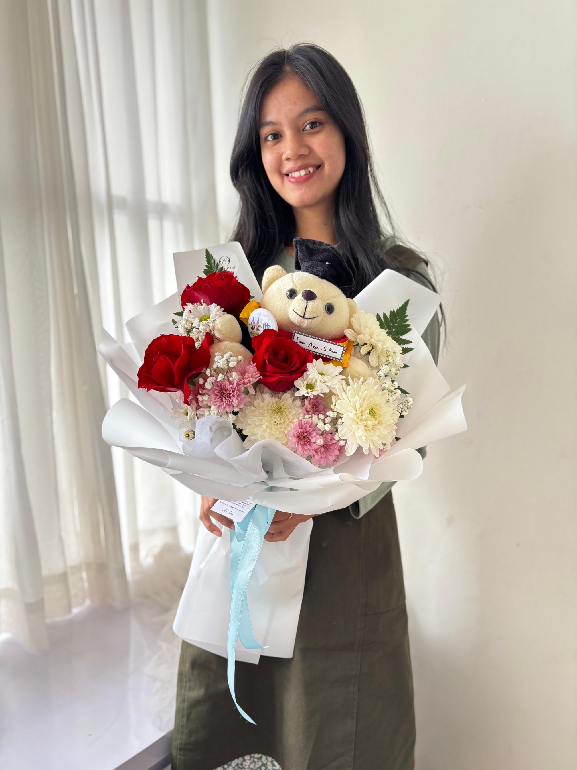 Aretha Graduation Bouquet