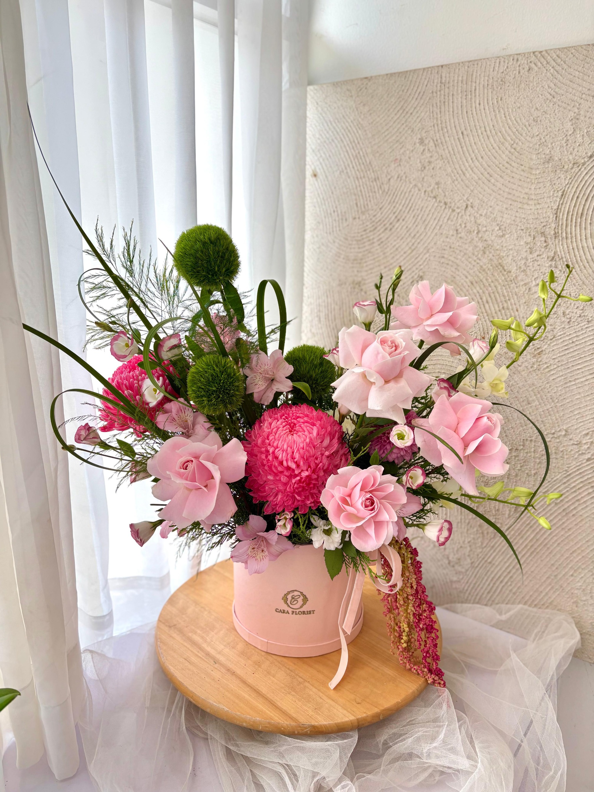Alisya Flowers in Tube