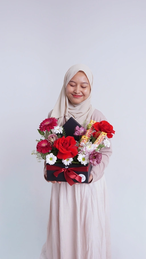 Image of Celia Flower Box