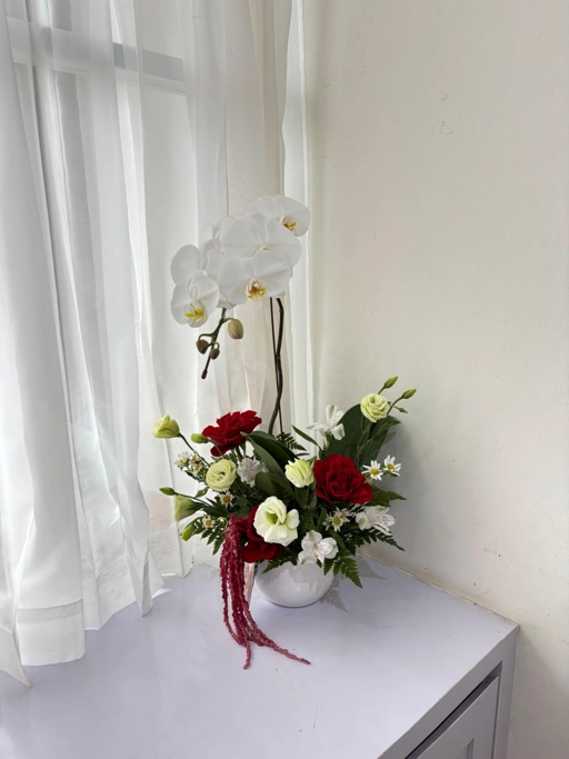 Image of Orlea Blooming Vase