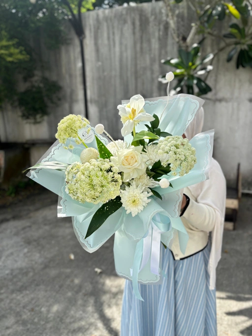Ishana Bouquet