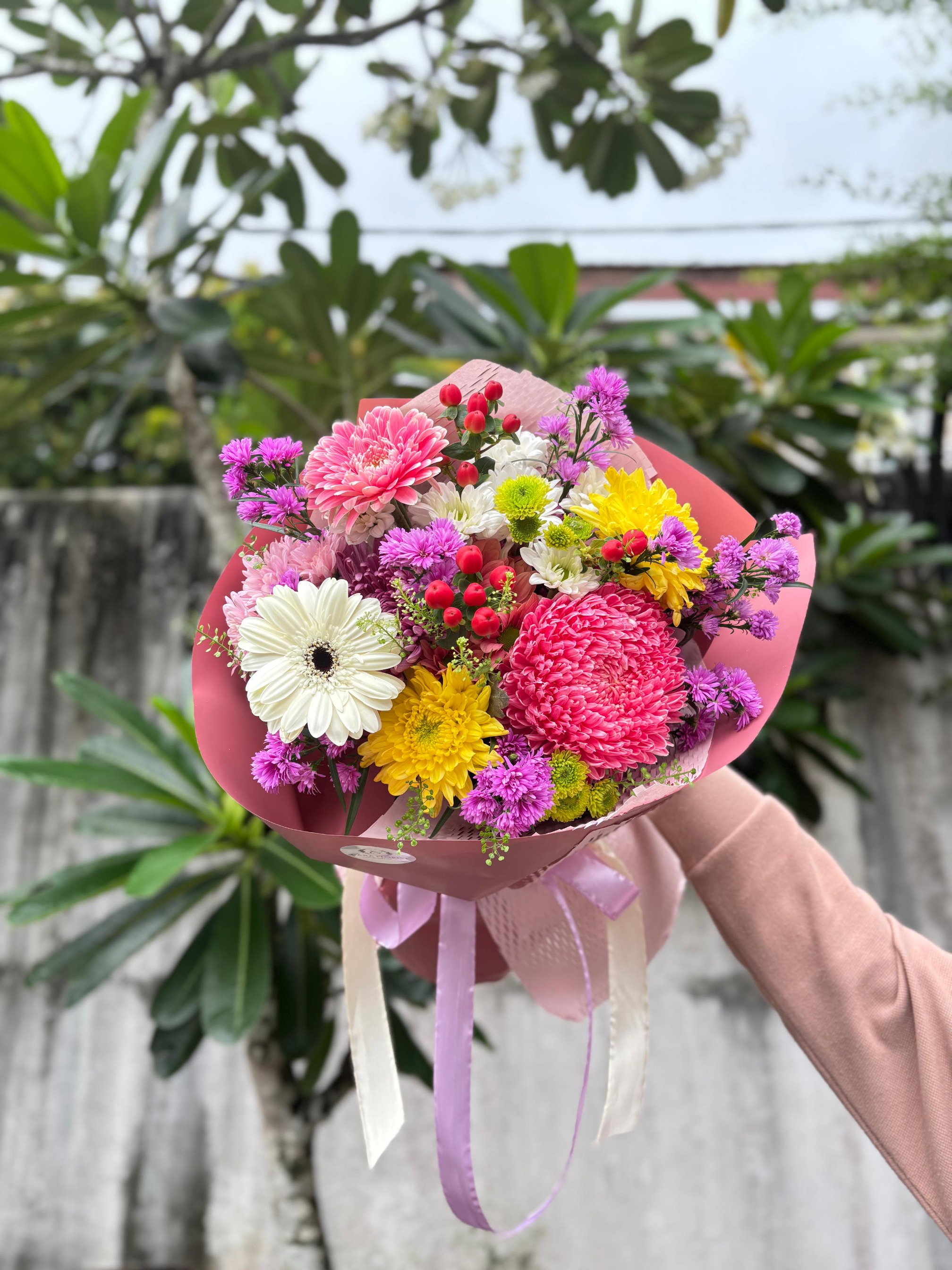 Zesty Thumbelina Bouquet