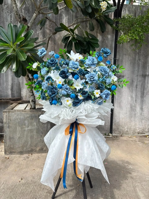 Viona Artificial Standing Flower