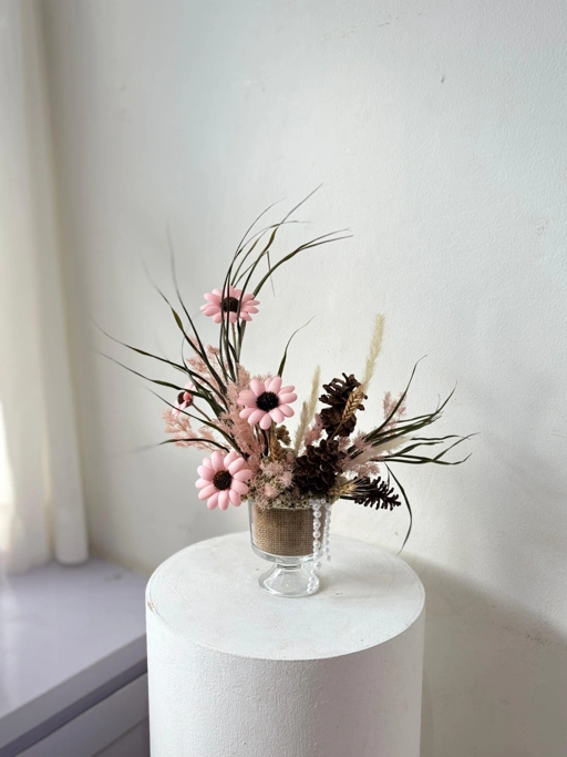 Lizzy Dried Vase