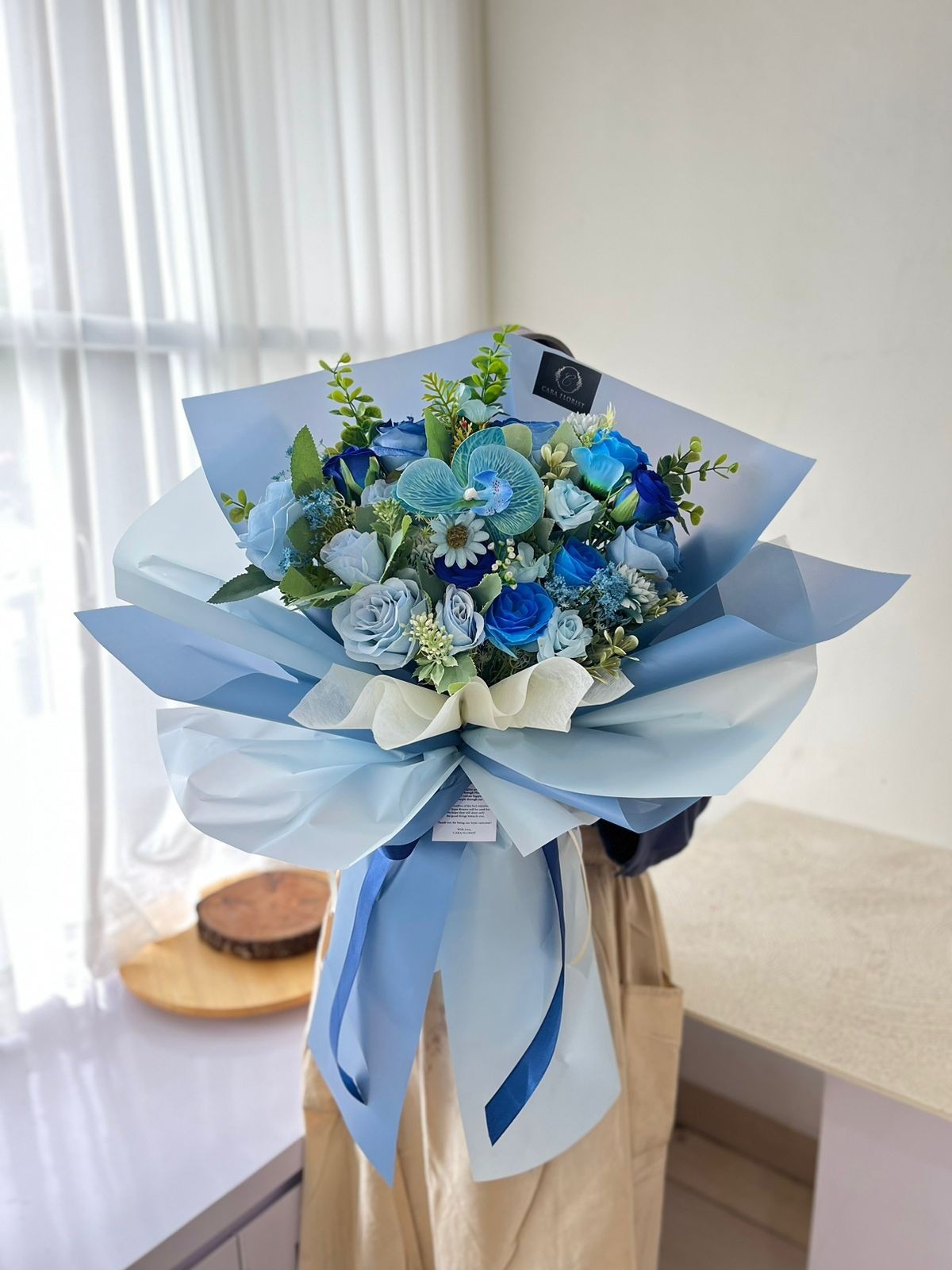 Monia Artificial Bouquet
