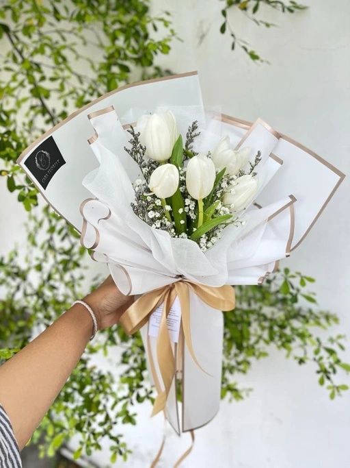 Image of Kyura Tulip Bouquet