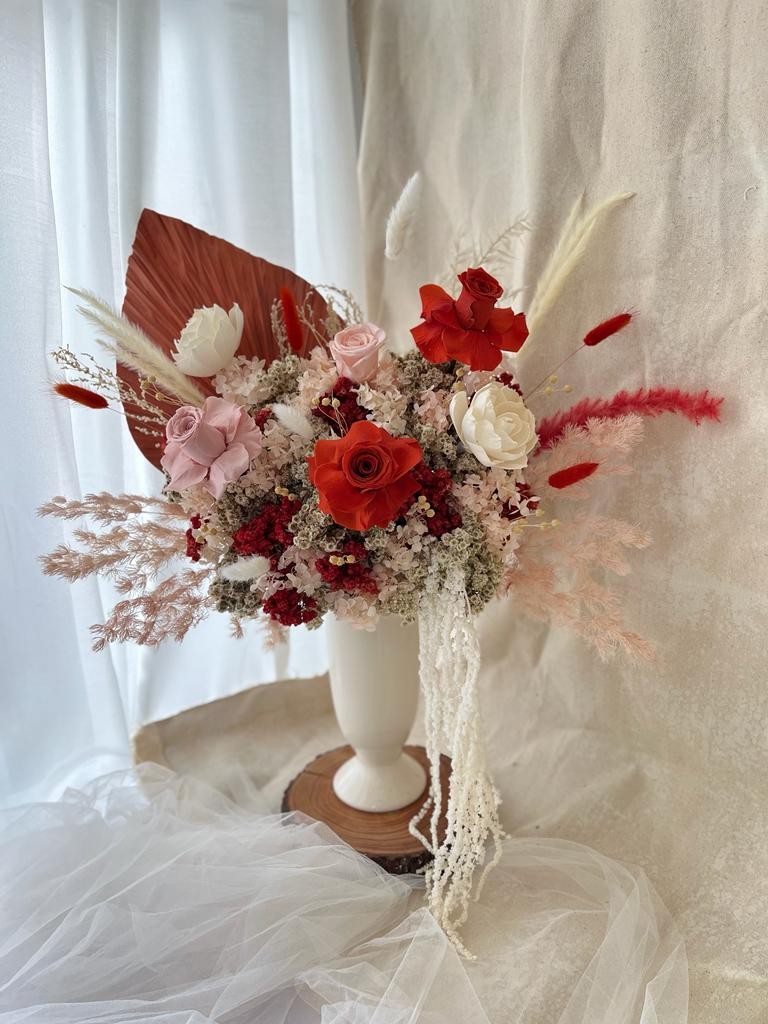Aruna Dried Vase