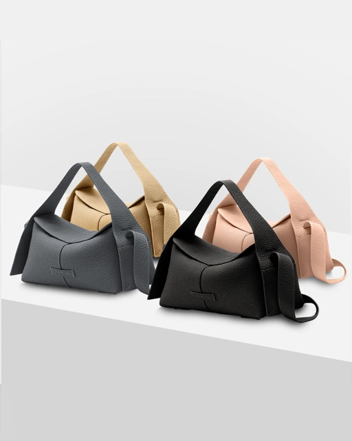 Image of GWEN WILINSKI - SMALL DRIPPY BAG