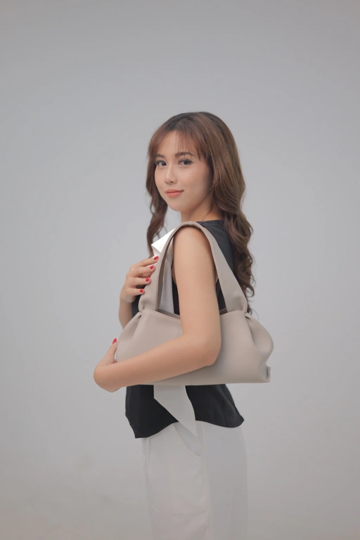 Image of Ready Stock Gwen Wilinski Dumpling East West Bag Tas Kuliah Kerja Wanita