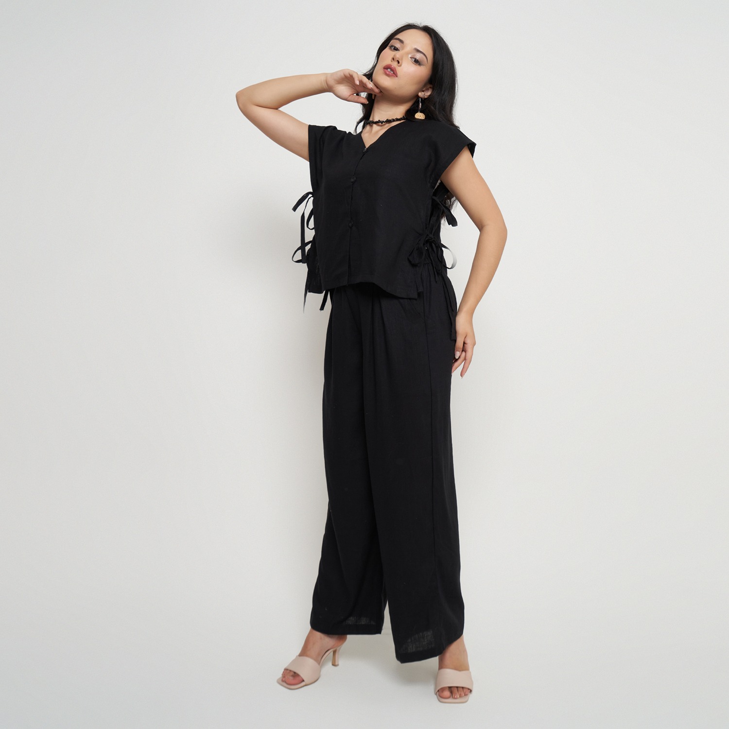 KEBAYA LINEN IKAT HITAM