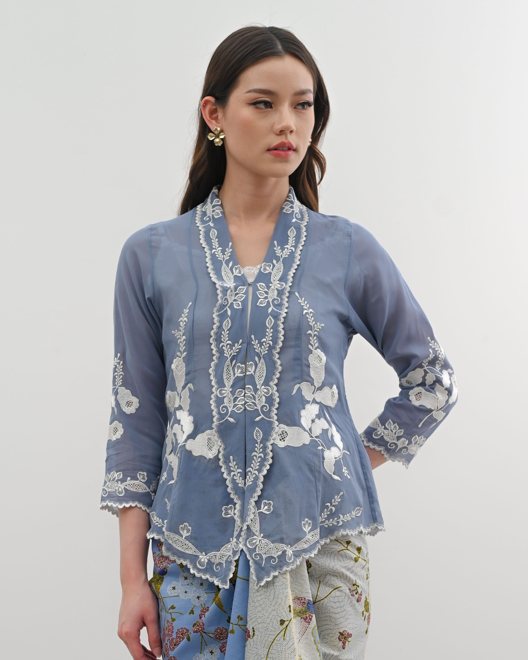 ZAALI - Kebaya Dara Calla Lilly Tutupan