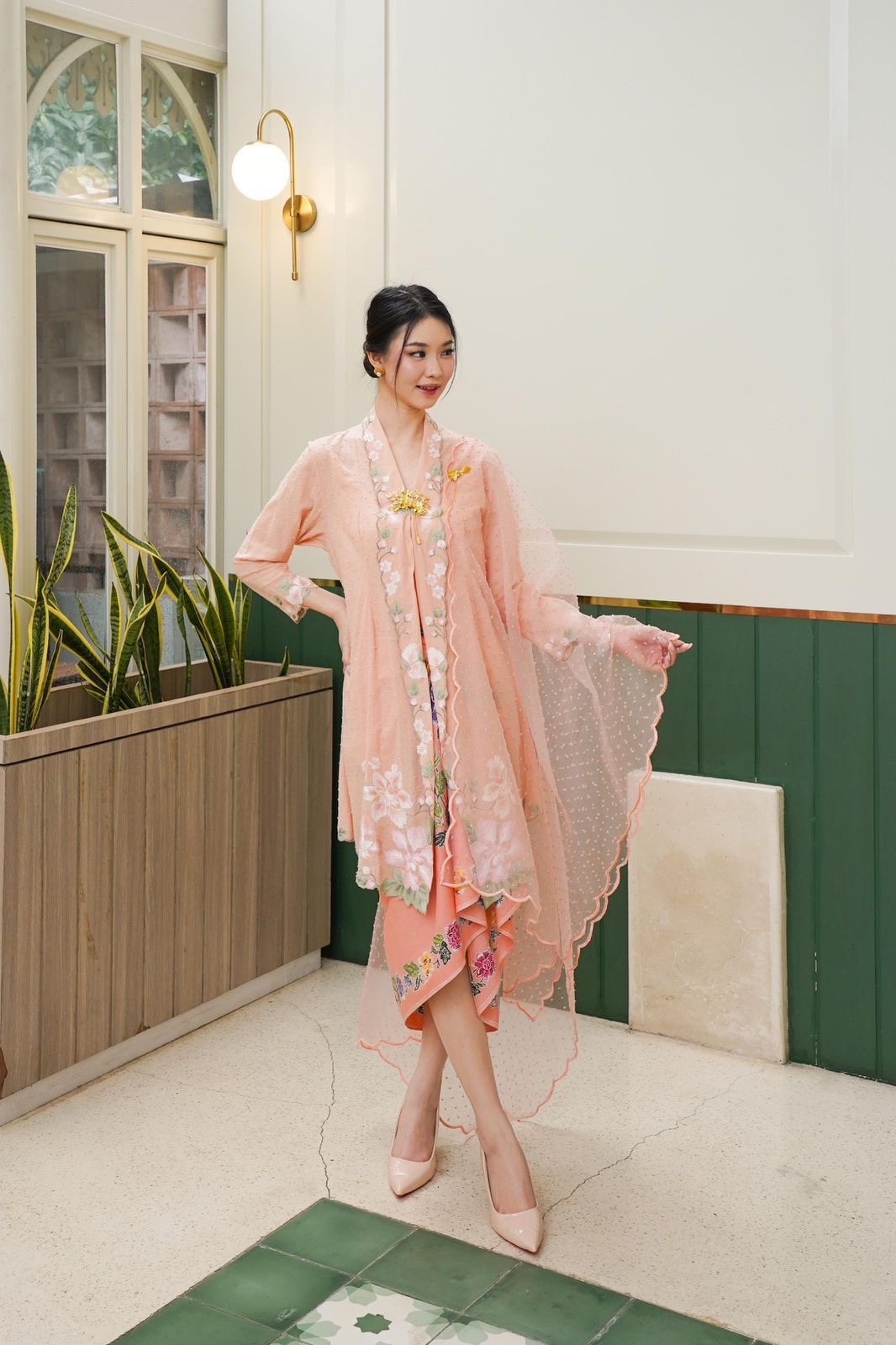 Long Kebaya Amaryllis Set