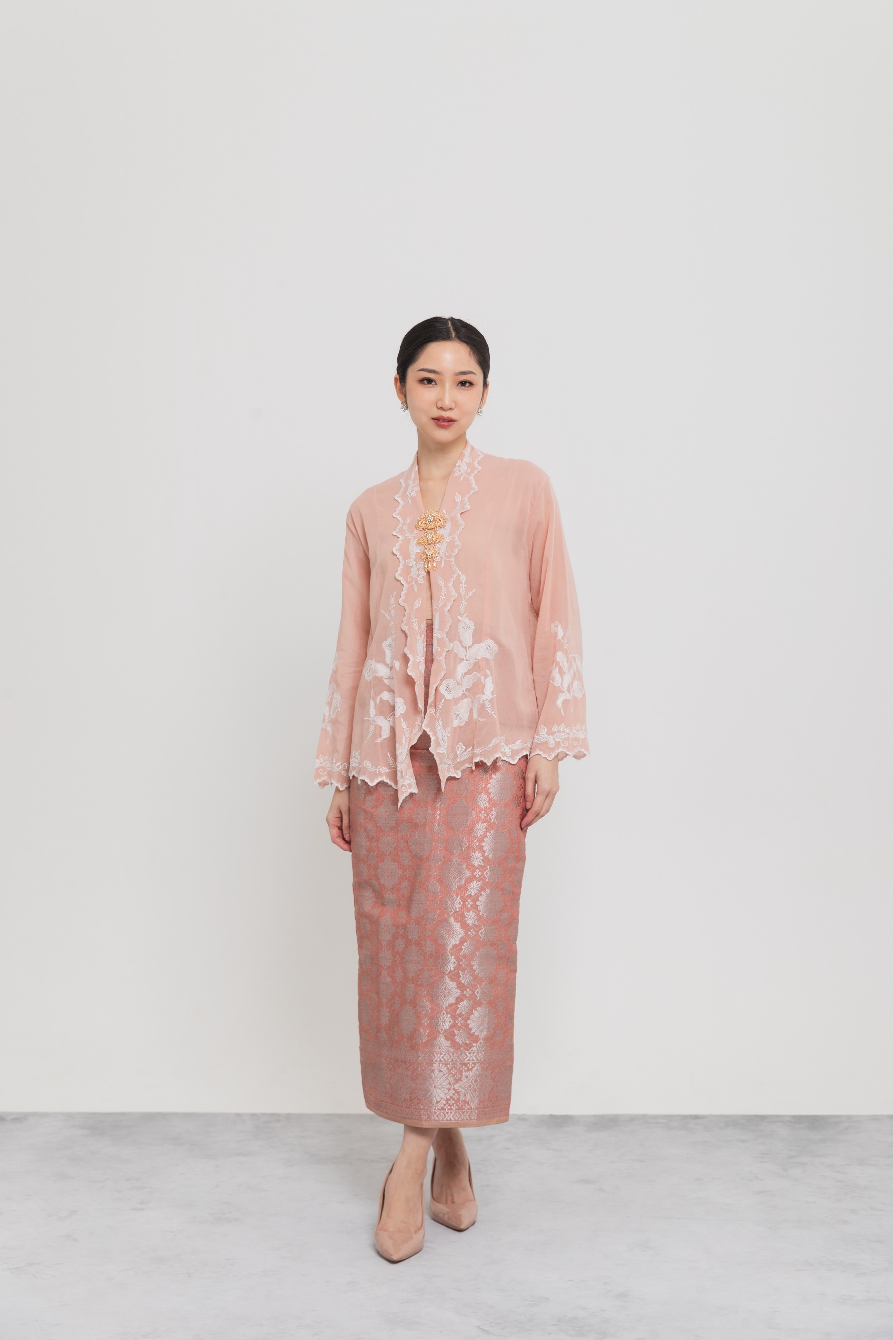ZAALI - Kebaya Dara Calla Lilly Tutupan