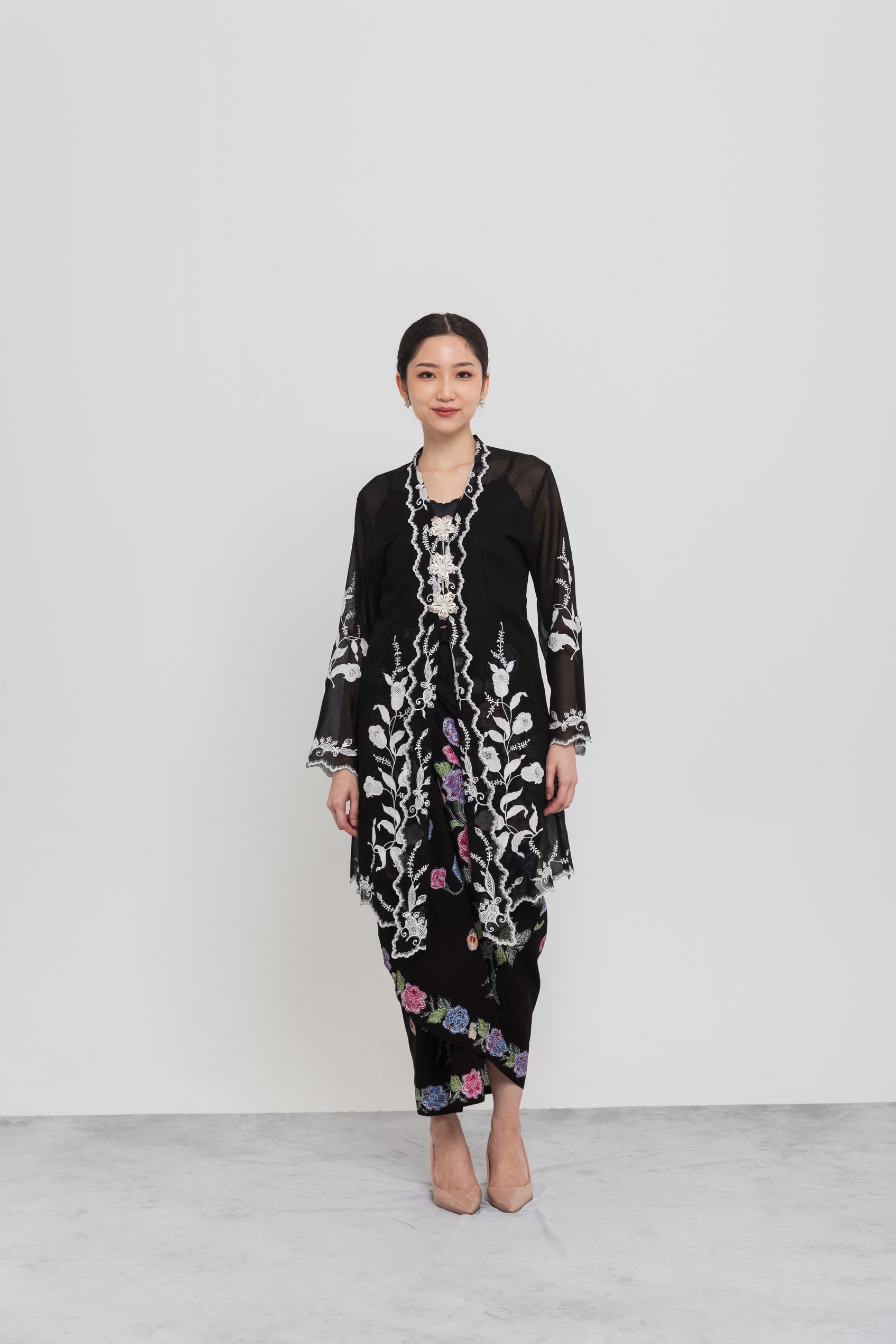 ZAALI - Long Kebaya Kartini Cala Lilly 