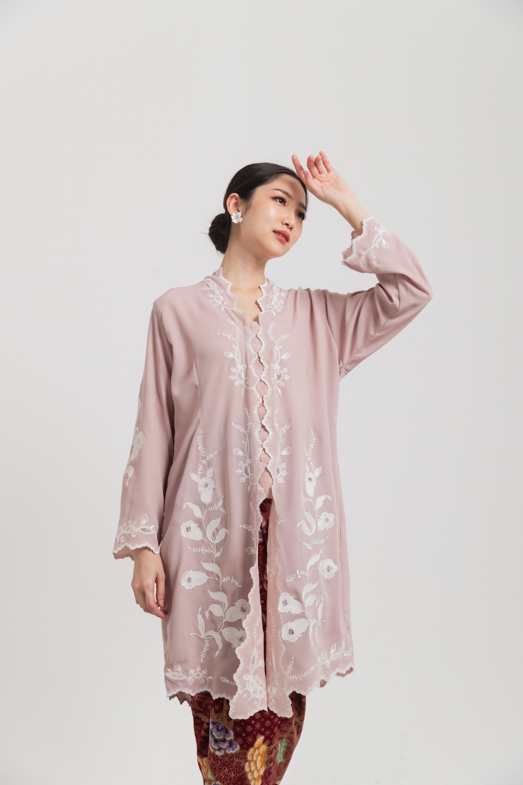 ZAALI - Long Kebaya Cala lilly