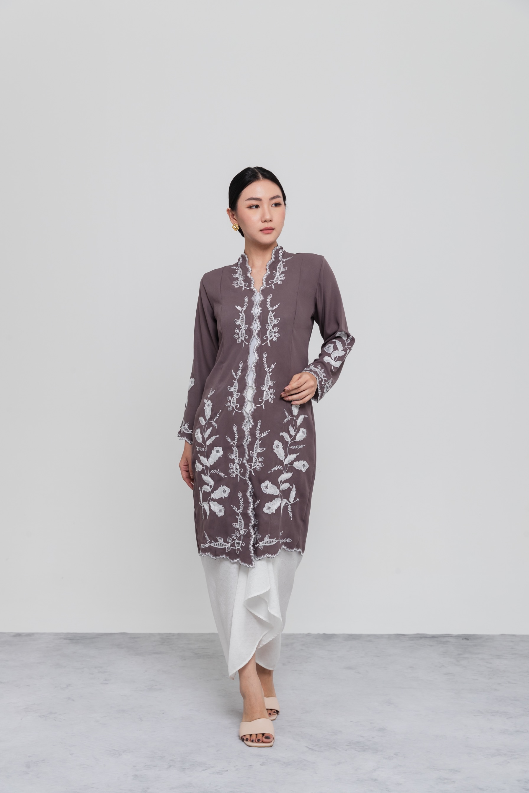 ZAALI - Long Kebaya Cala lilly