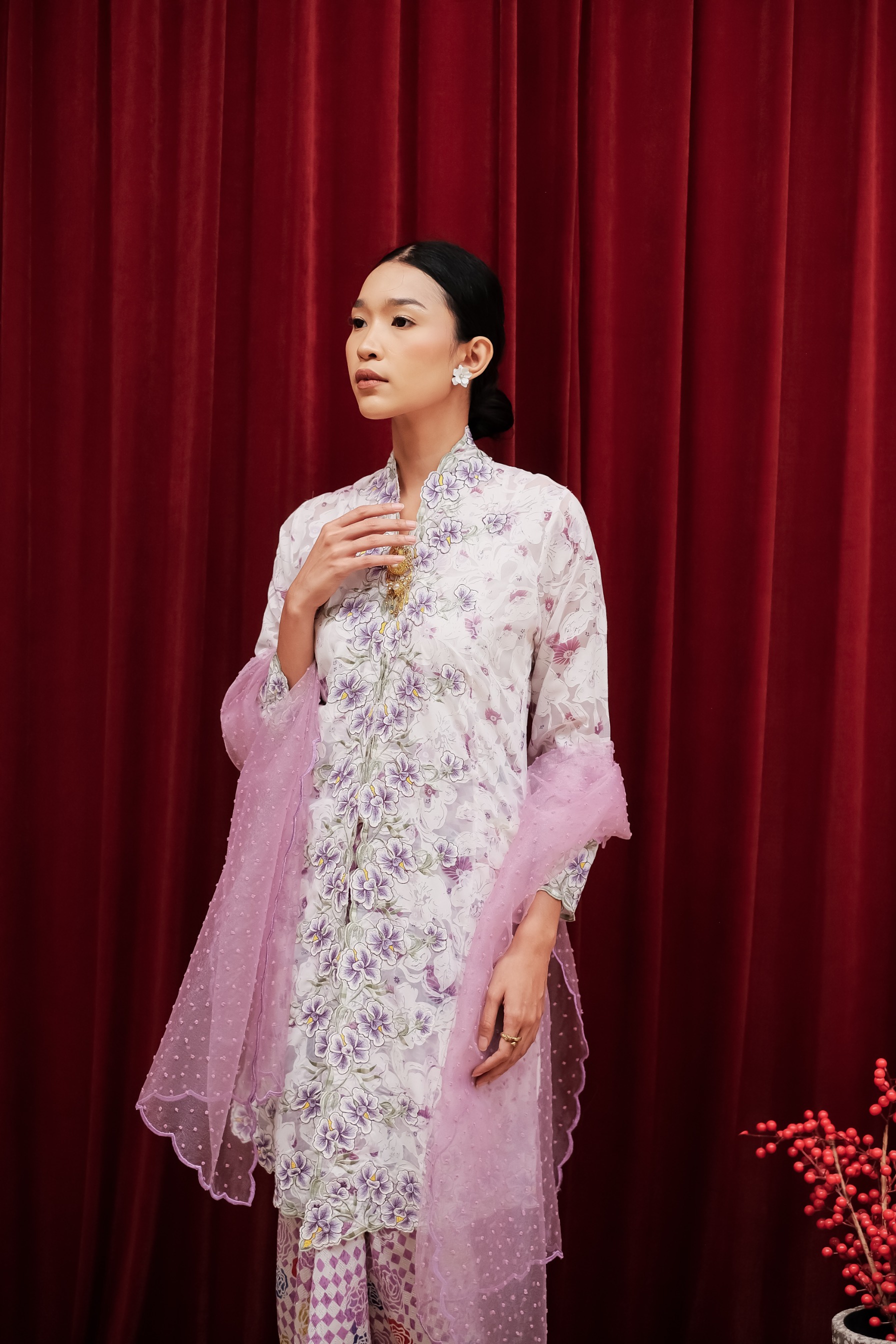 ZAALI - Long Kebaya Organza Orchid