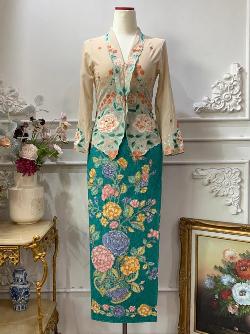 ZAALI - Kebaya Pansy Flower