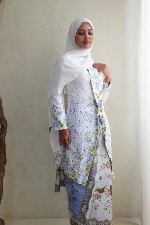 Image of ZAALI - Long Kebaya Cotton Rose